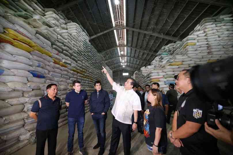Romualdez, other officials conduct joint inspection in rice warehouses in Bulacan