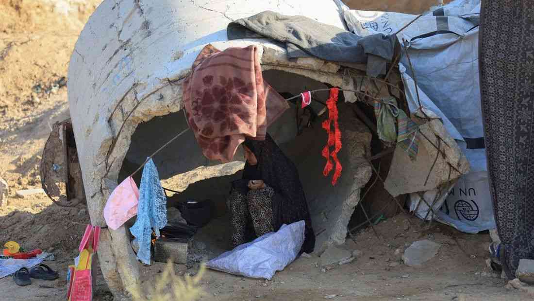 Aid route closure worsens shortages in famine-struck northern Gaza