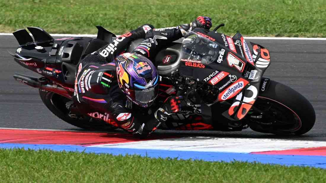 Aprilia's Martin to miss pre-season test after surgeries