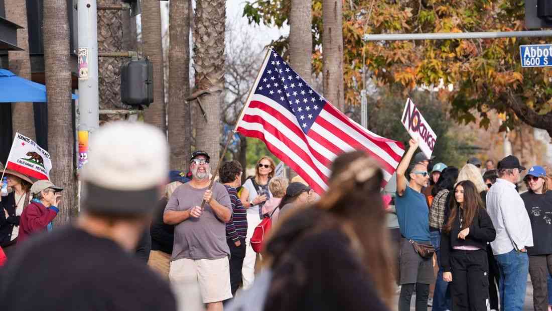 Thousands protest against Trump immigration policies