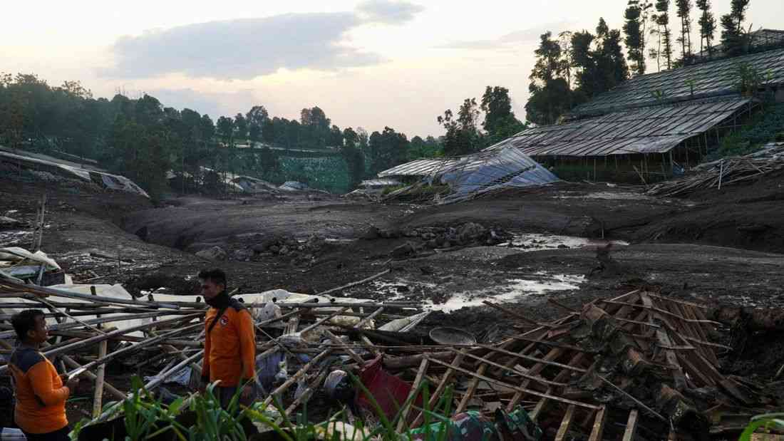 Death toll from landslide in Indonesia's West Java rises to 17