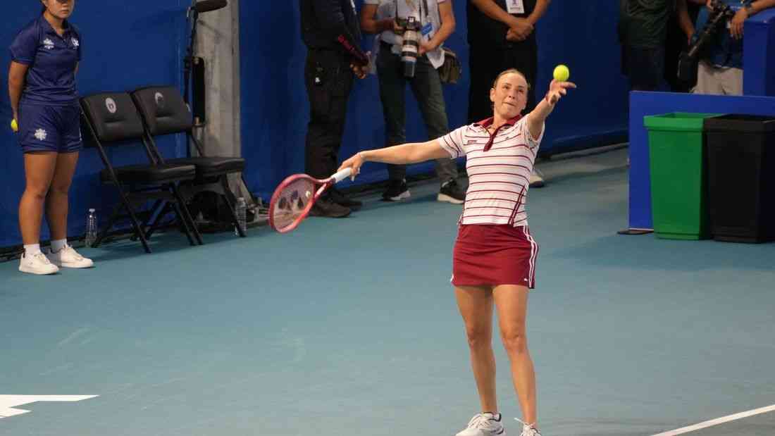 Croatian ace Vekić enters PWO semifinals