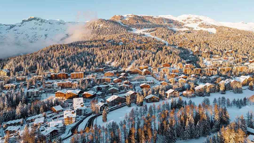 Swiss police believe around 40 died at Swiss bar explosion, Italy says