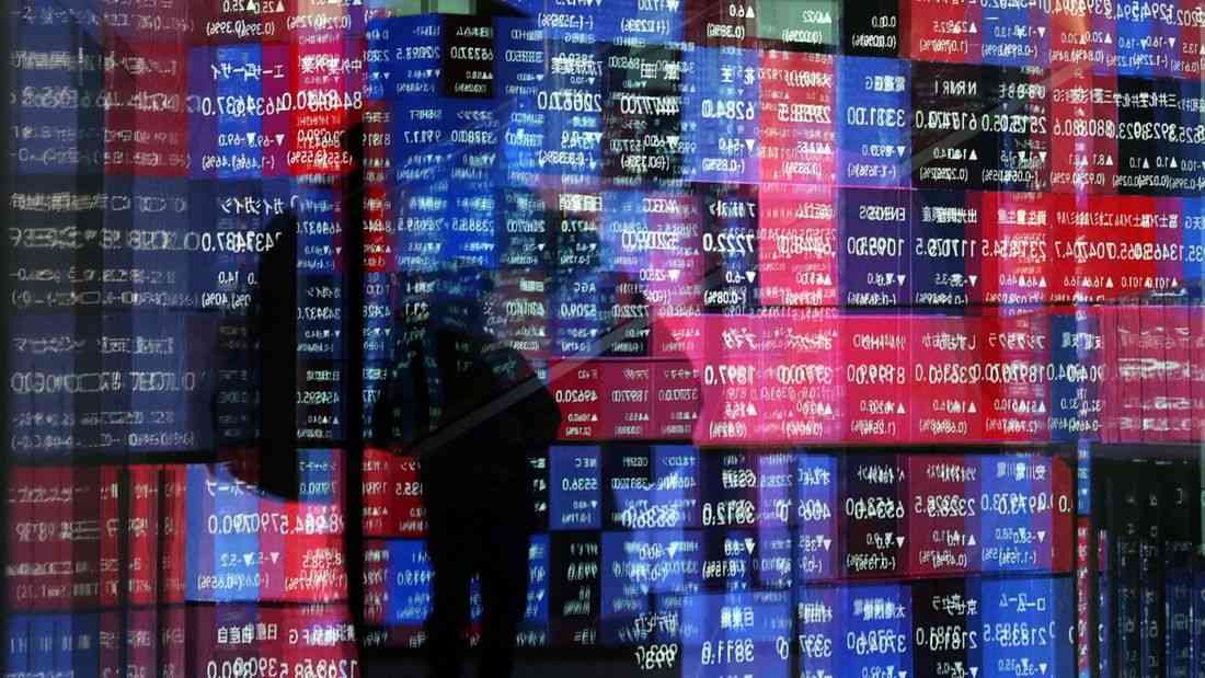 Stocks climb, oil volatile as investors assess Venezuela implications