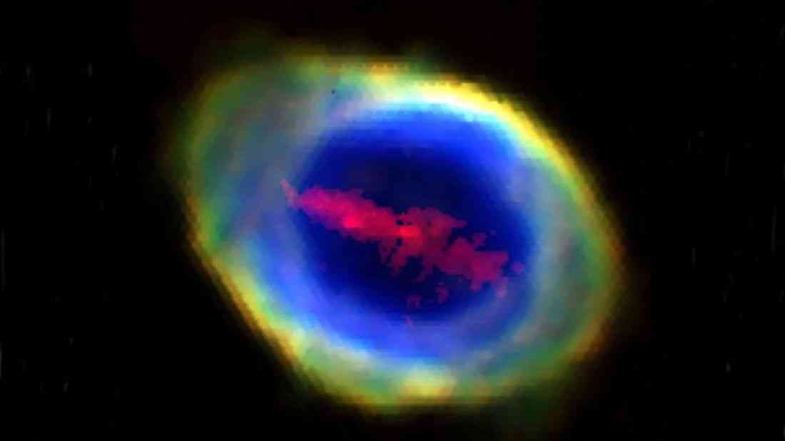 Astronomers spot mysterious 'iron bar' in well-known Ring Nebula