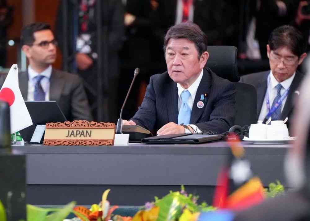 DFA Sec. Lazaro, Japanese FM Motegi set to meet during official visit to PH on Jan. 15 - DFA