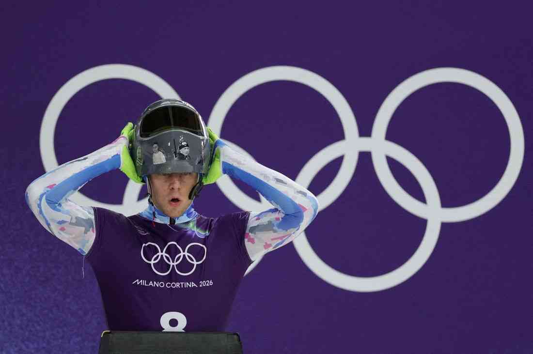 Olympics-Skeleton-Ukraine's Heraskevych disqualified over 'helmet of remembrance'