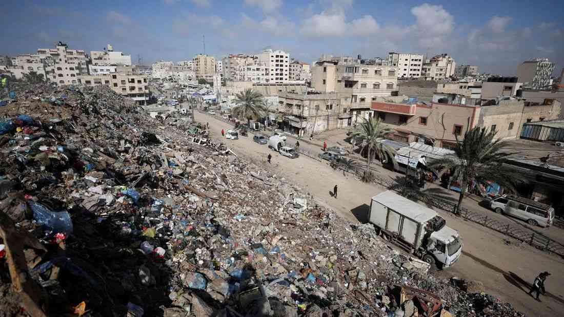 UN agency begins clearing huge Gaza City waste dump as health risks mount