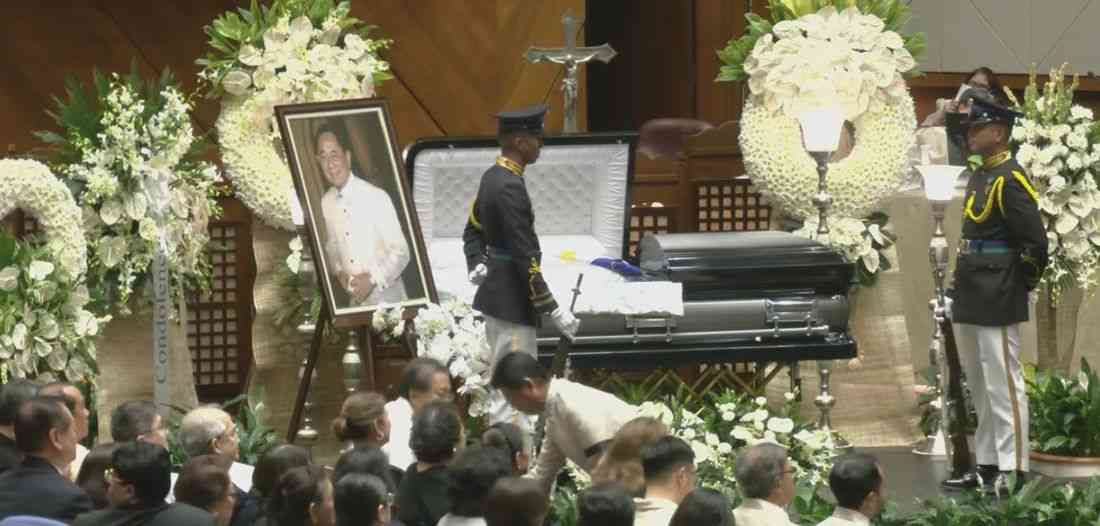 House holds memorial service in memory of Jose De Venecia Jr.