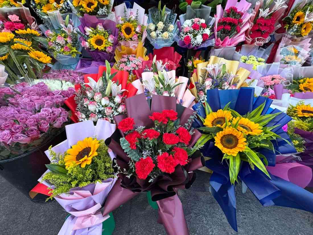 Flower prices at Dangwa Market rise days ahead of Valentine’s Day
