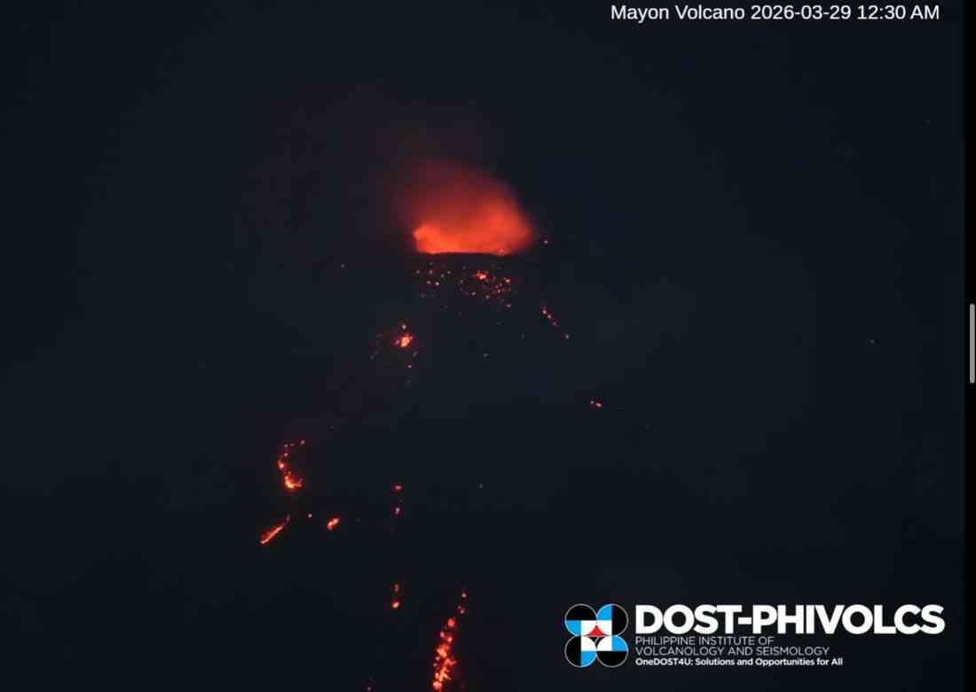 Mayon Volcano exhibits minor strombolian activity; Alert Level 3 remains