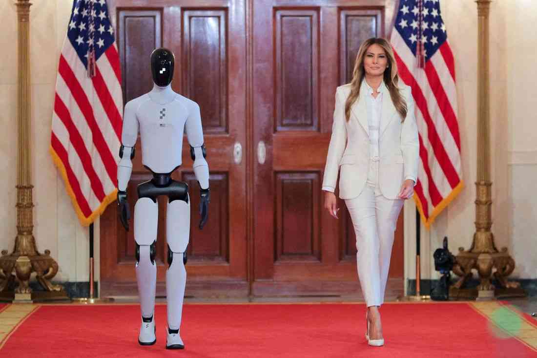 Robot joins Melania Trump at White House event to tout AI teachers