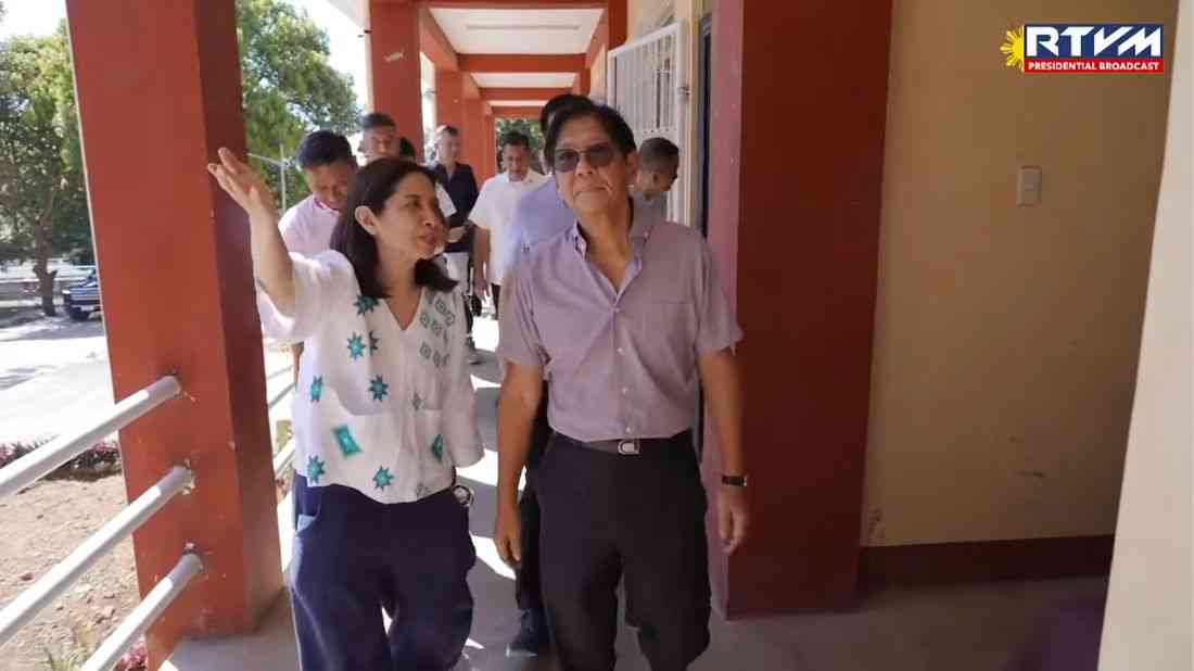 Marcos inspects prefabricated classrooms in Bataan
