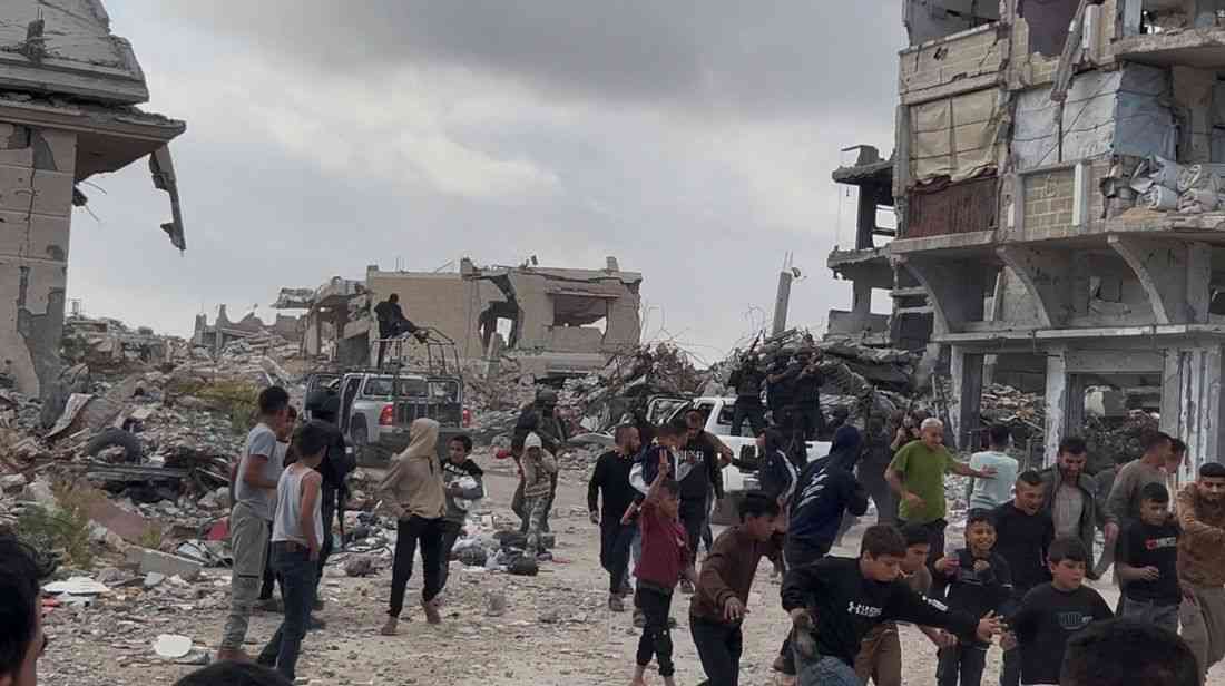 Israeli strikes kill five in Gaza, Hamas clashes with Israeli-backed militia