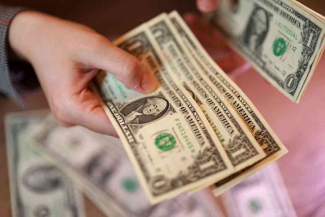 Dollar steady as US blocks Iranian ships, diplomacy presses on