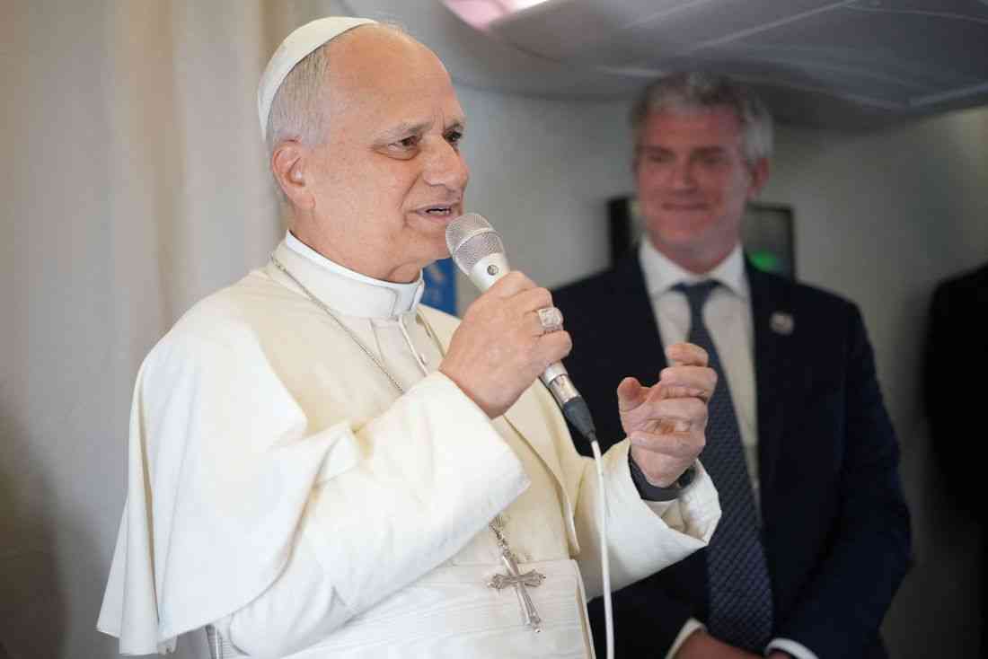 Pope condemns killing of protesters in Iran, reaffirms stance against war