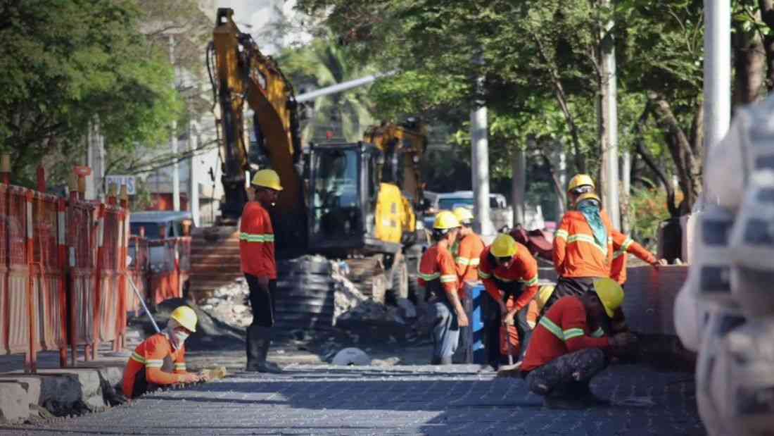 Marcos orders fast-track completion of Roxas Boulevard Drainage project ahead of rainy season