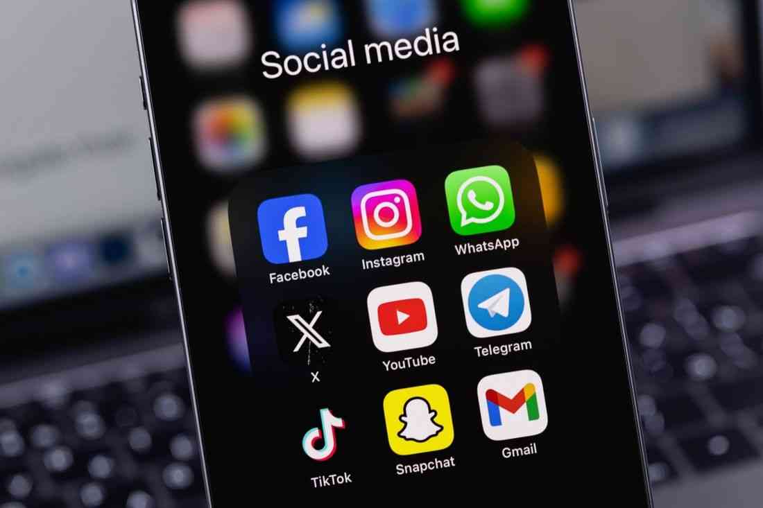 Senate bill seeks social media ban for children under 16