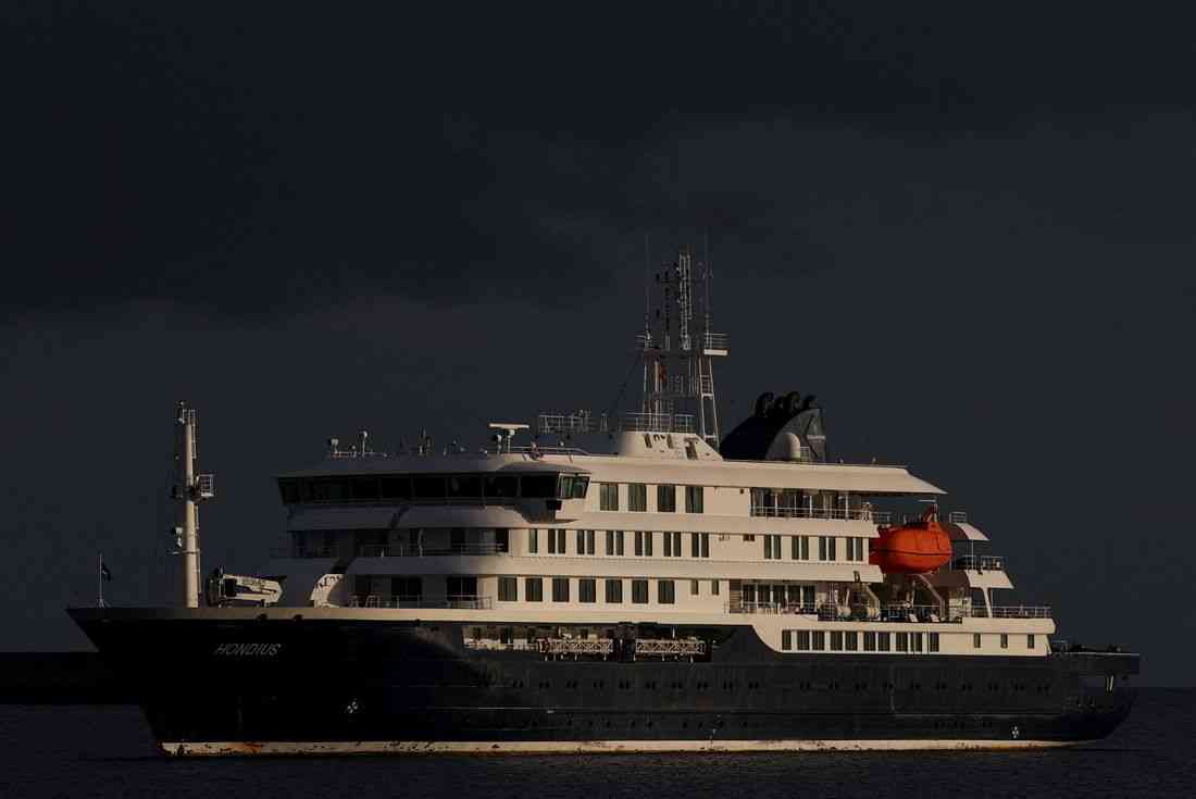 Australia to repatriate passengers from Hantavirus-hit cruise ship