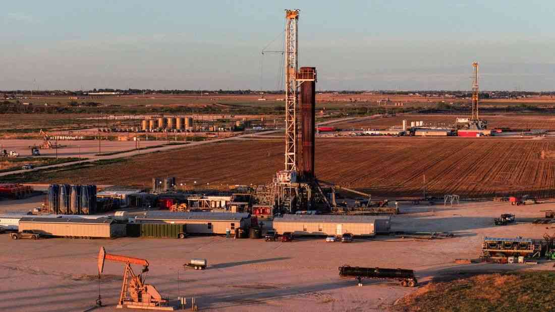 Oil prices rise as investors weigh Middle East peace prospects