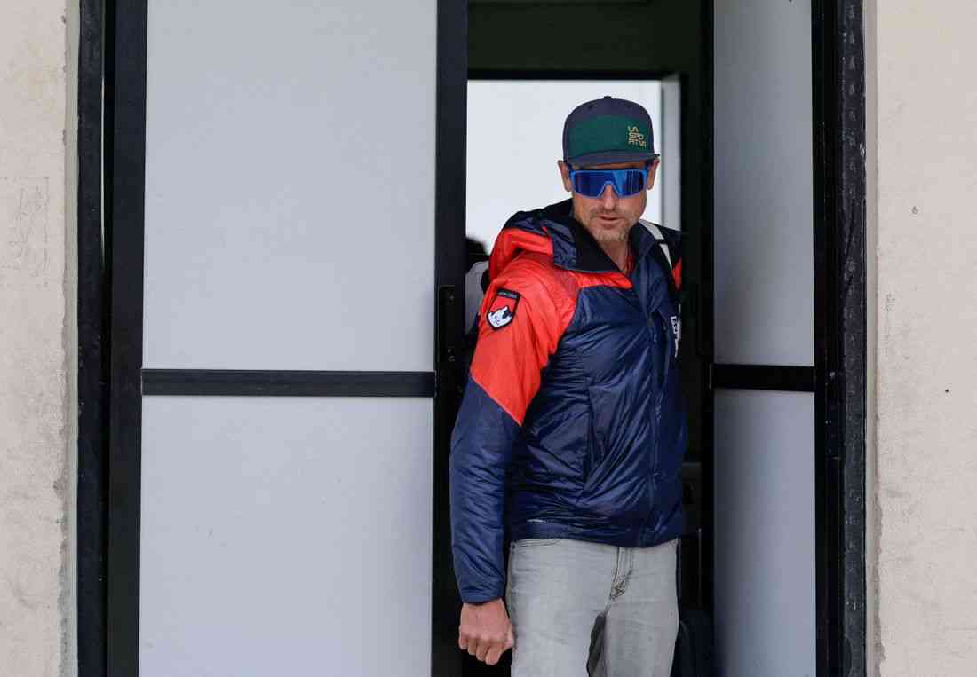 Everest operators must vet climbers better, says ascent record holder