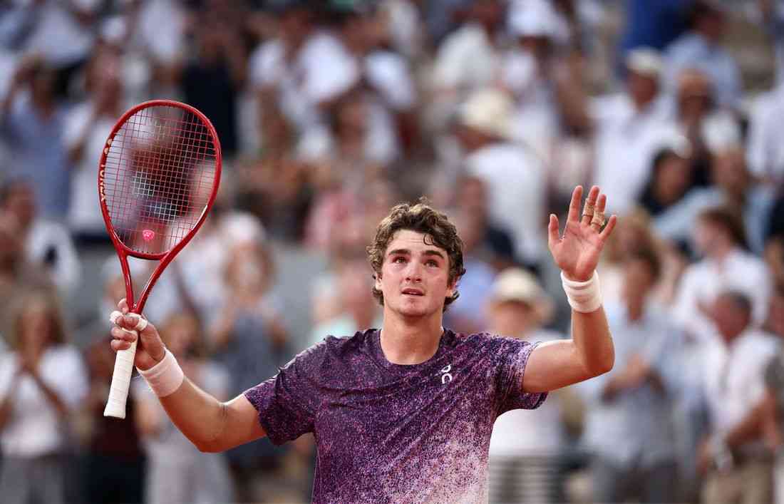 Tennis-Teen sensation Fonseca comes of age by taming Djokovic at French Open