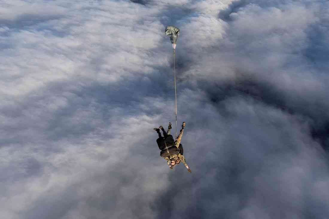 British paratroopers lead airdrop onto Tristan da Cunha for suspected hantavirus case