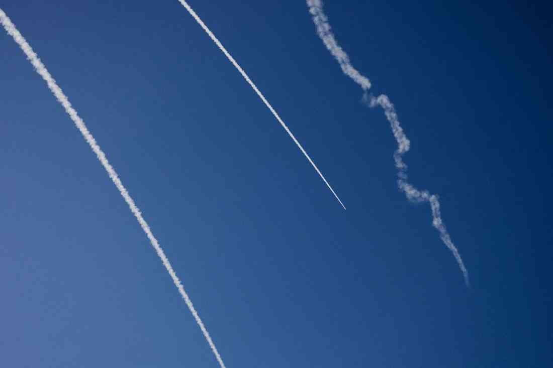 US launches new strikes after Trump threatens to attack Iran 'very hard'