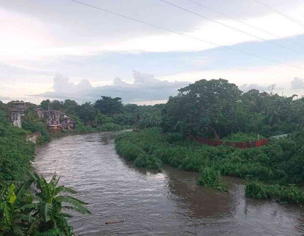 3 injured, 2 missing in landslide in Calamba, Laguna following continuous, heavy rainfall