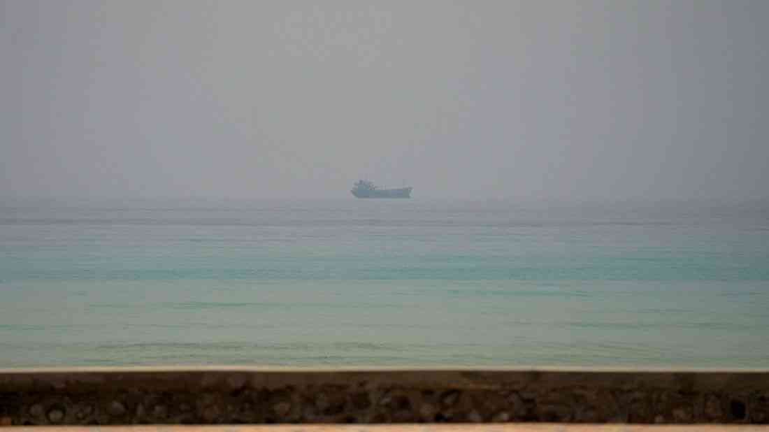 US seeks free Hormuz access from Iran as talks focus on strait