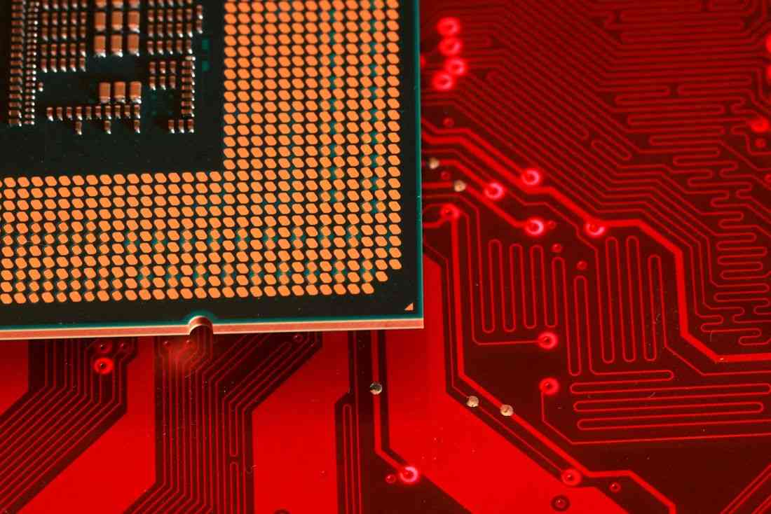 Marvell beats forecasts, shares slip as growth outlook underwhelms