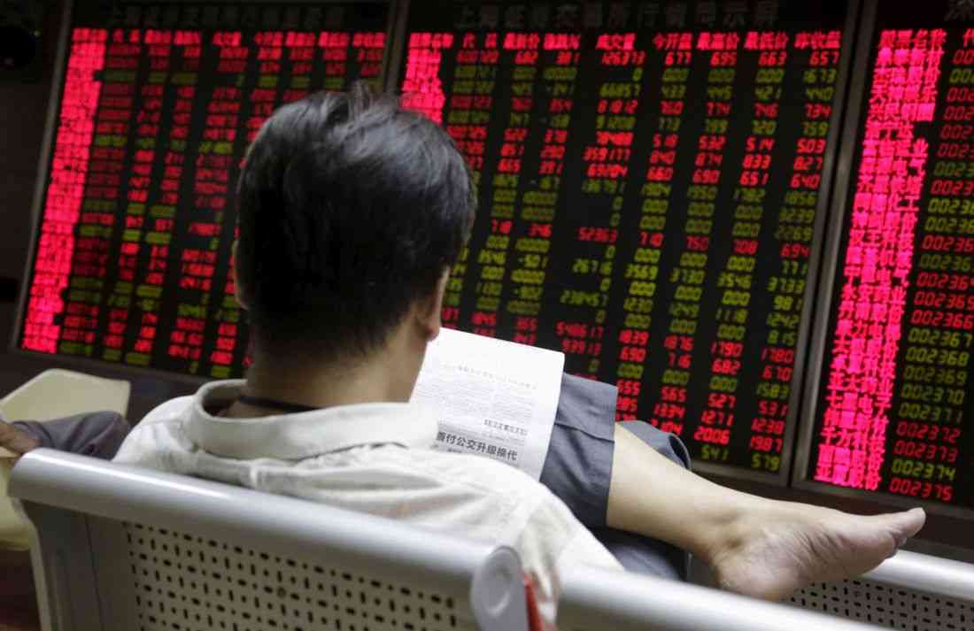 Asian shares pause for US jobs, oil extends gains on Mideast risk