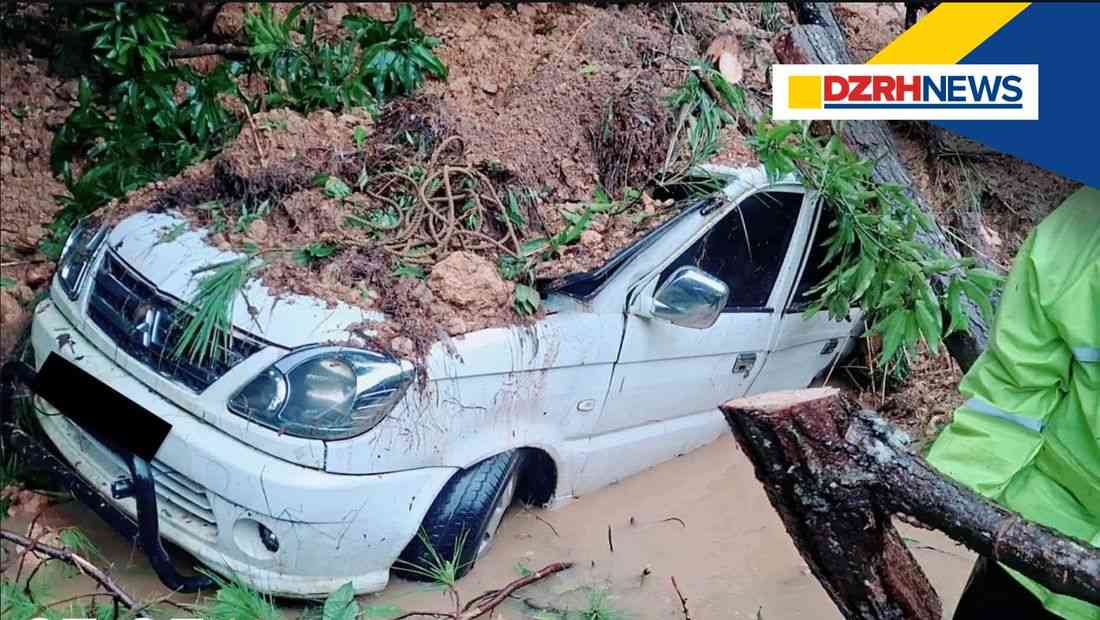 Landslide damages houses, buries car in Itogon, Benguet