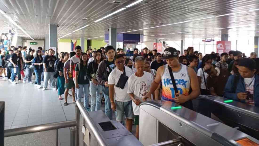 LRT-2 logs 250,000 passengers, highest ridership in 9 years