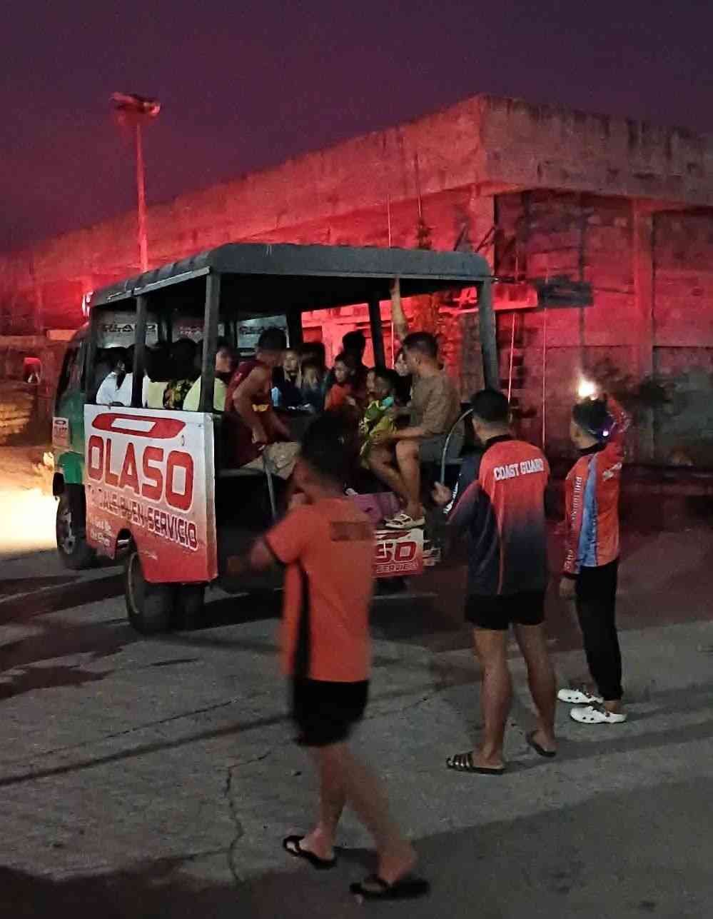 Coast Guard rescues 32 in Zamboanga City shoreline fire