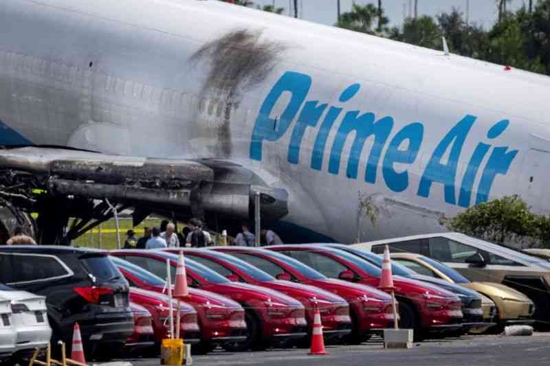 Amazon pauses operations with 21 Air after Miami cargo plane crash
