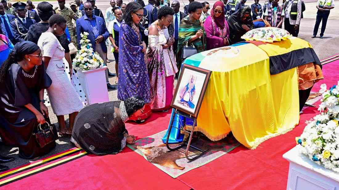 Body of King Oyo Nyimba, once world's youngest monarch, returns to Uganda for burial