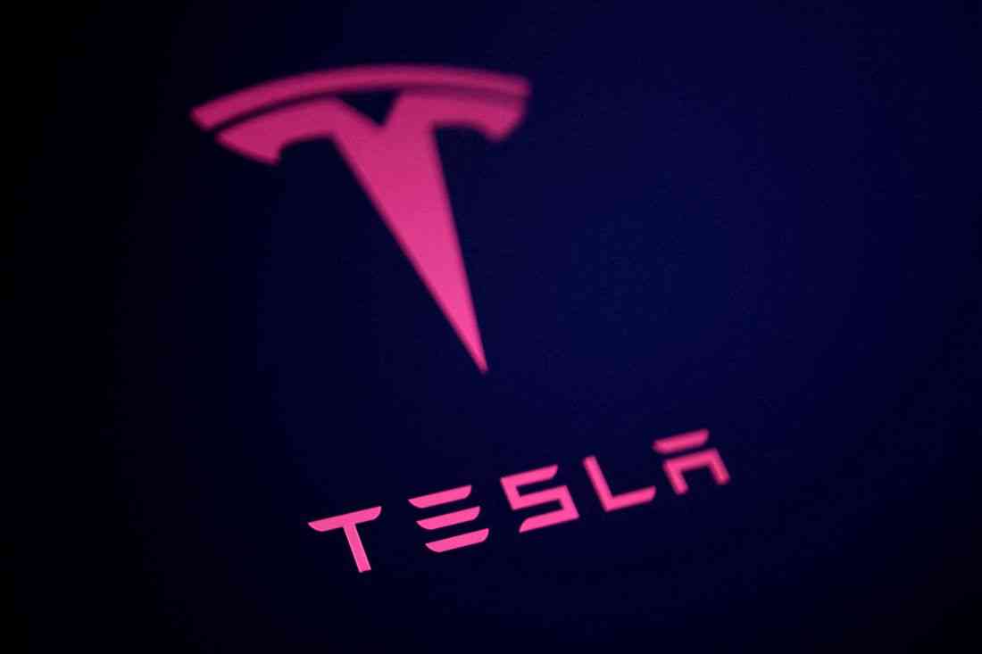 Tesla lines up $30 billion credit lines as capex, AI push accelerate
