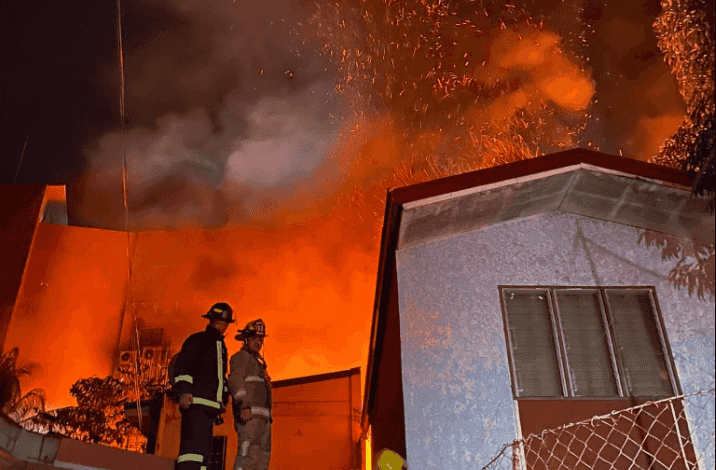 Fire kills mother, son in Parañaque residential area