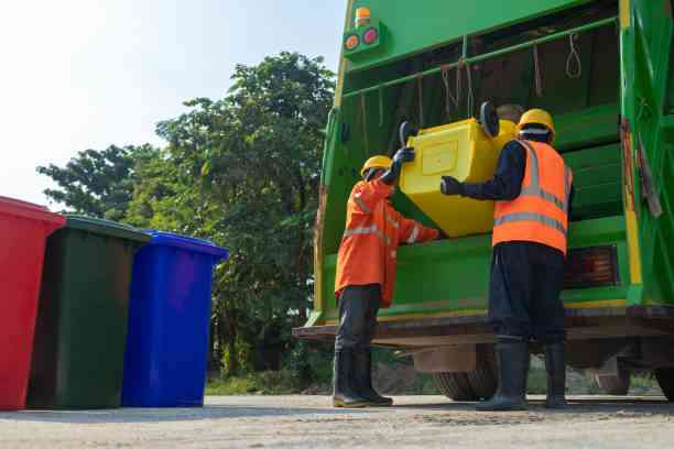SWS: Majority of Filipino household rely on garbage trucks