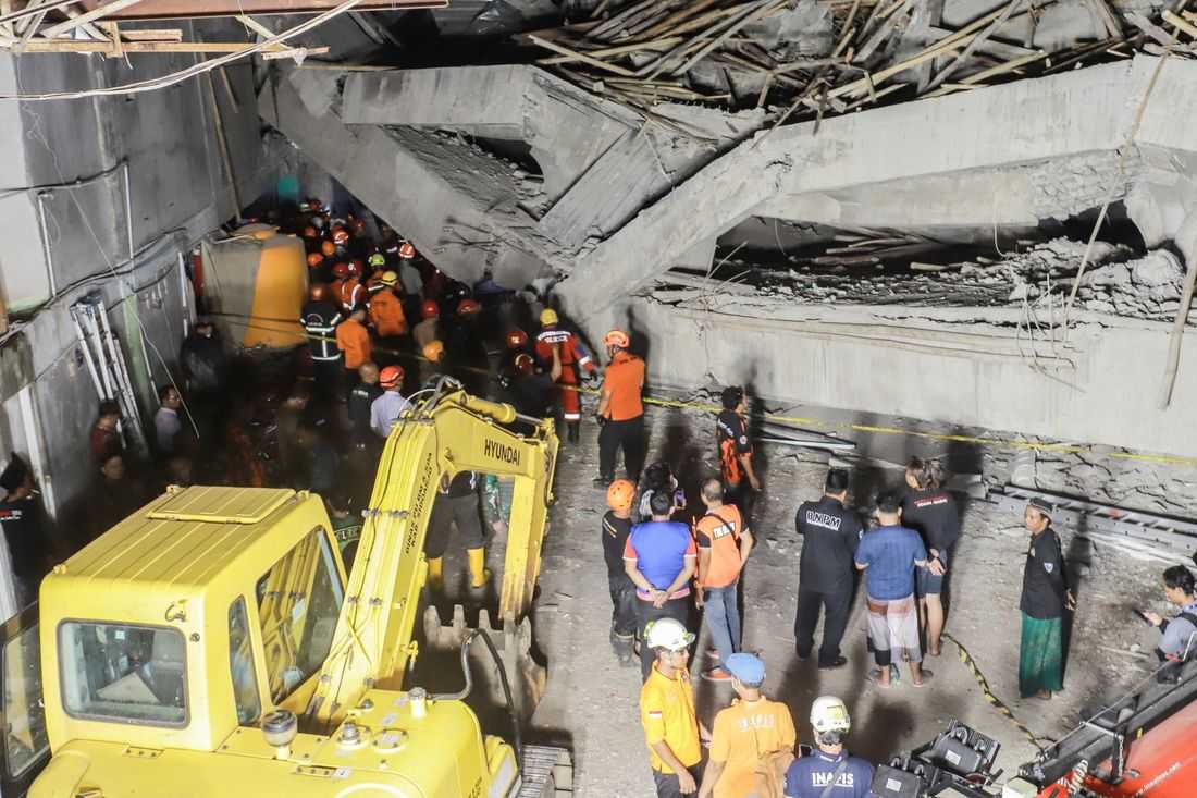 Indonesian rescuers hunt 38 missing after Islamic school collapse