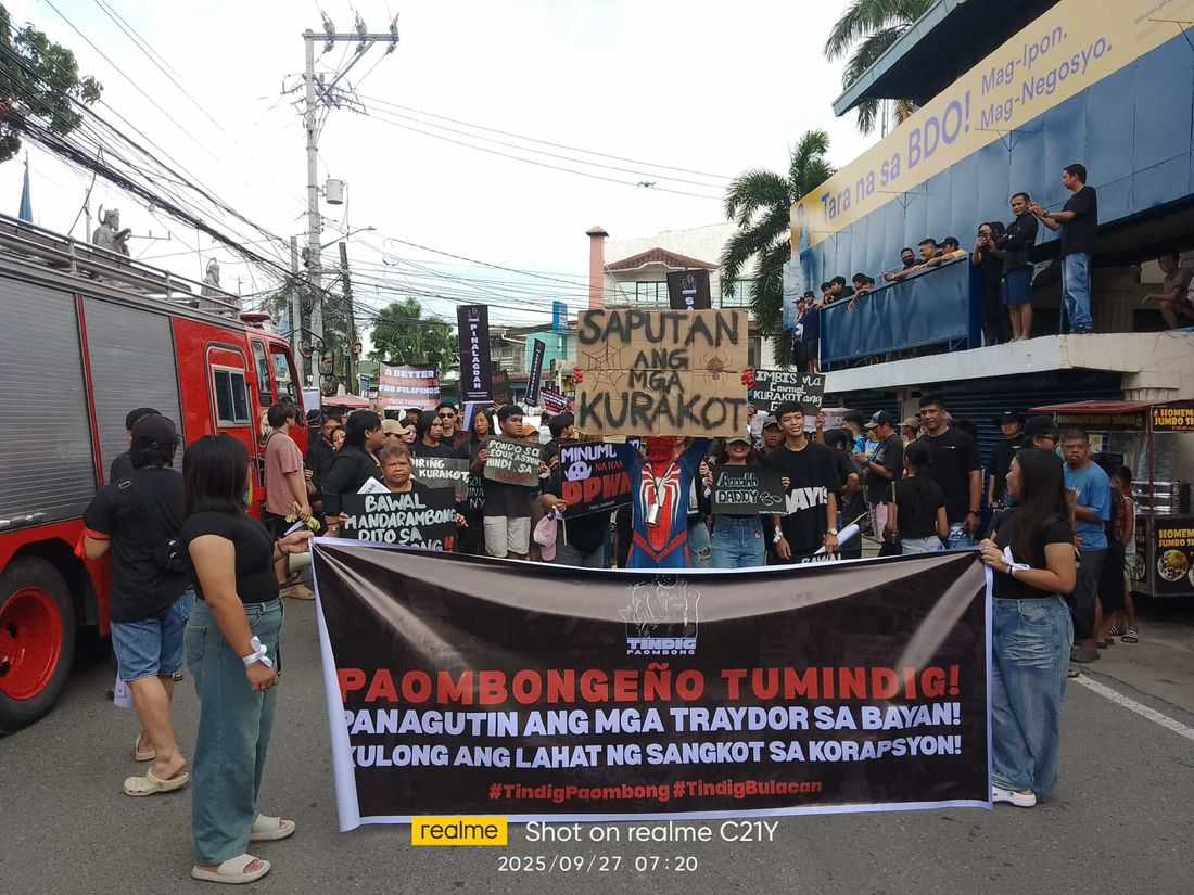 'Tuluyan nang lumulubog sa baha': Bulacan residents stage protest against flooding, corruption