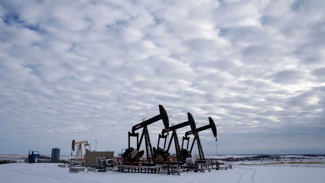 Oil prices rise as US supply worries linger after winter storm