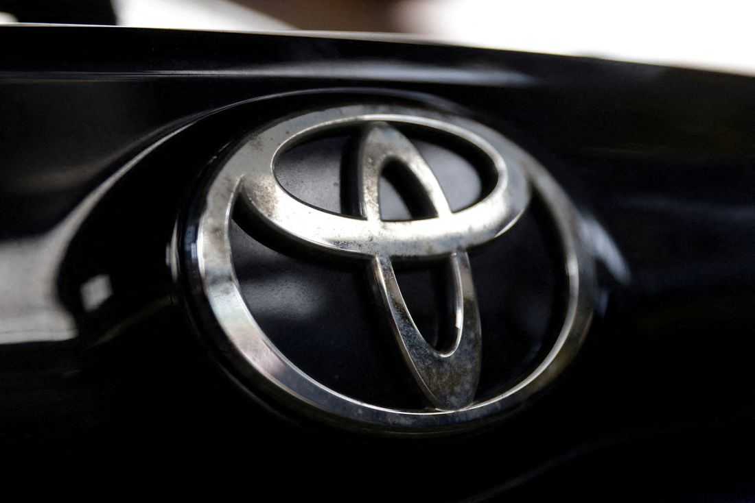 Toyota to recall around 162,000 US vehicles over faulty display screen