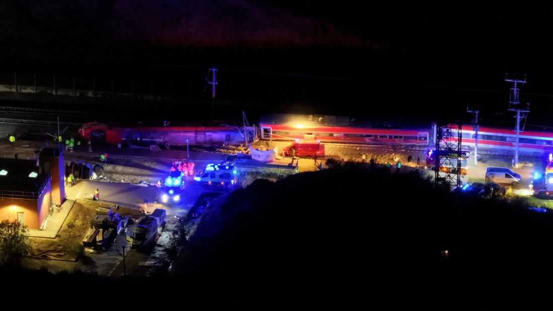 Two high-speed trains collide in Spain, police sources say 21 people killed