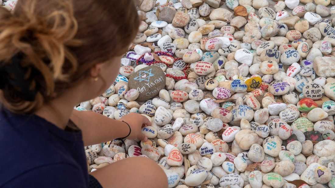 Australia set to pass tougher laws on guns, hate crimes after Bondi shooting