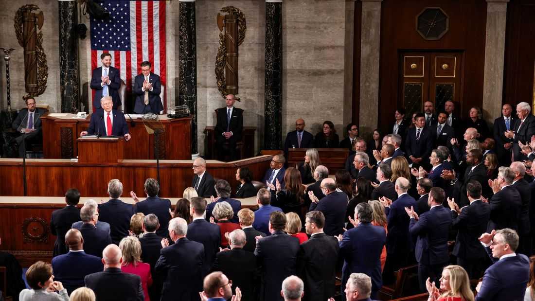 With midterm elections looming, an unpopular Trump seeks a State of the Union reset