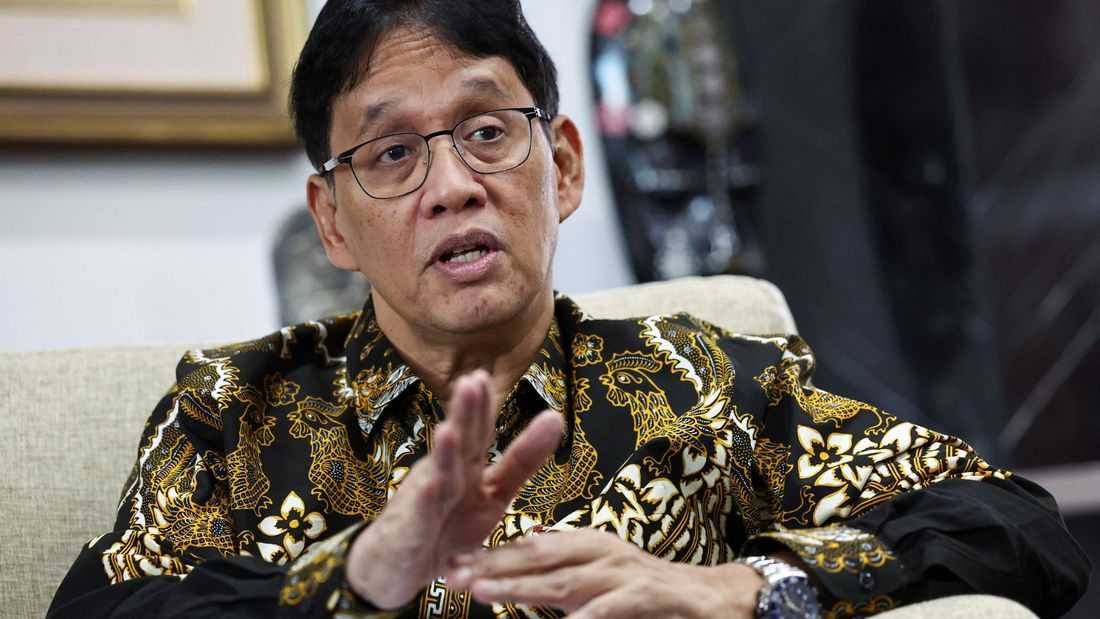 Indonesia mulling cuts in free meal distribution, minister says