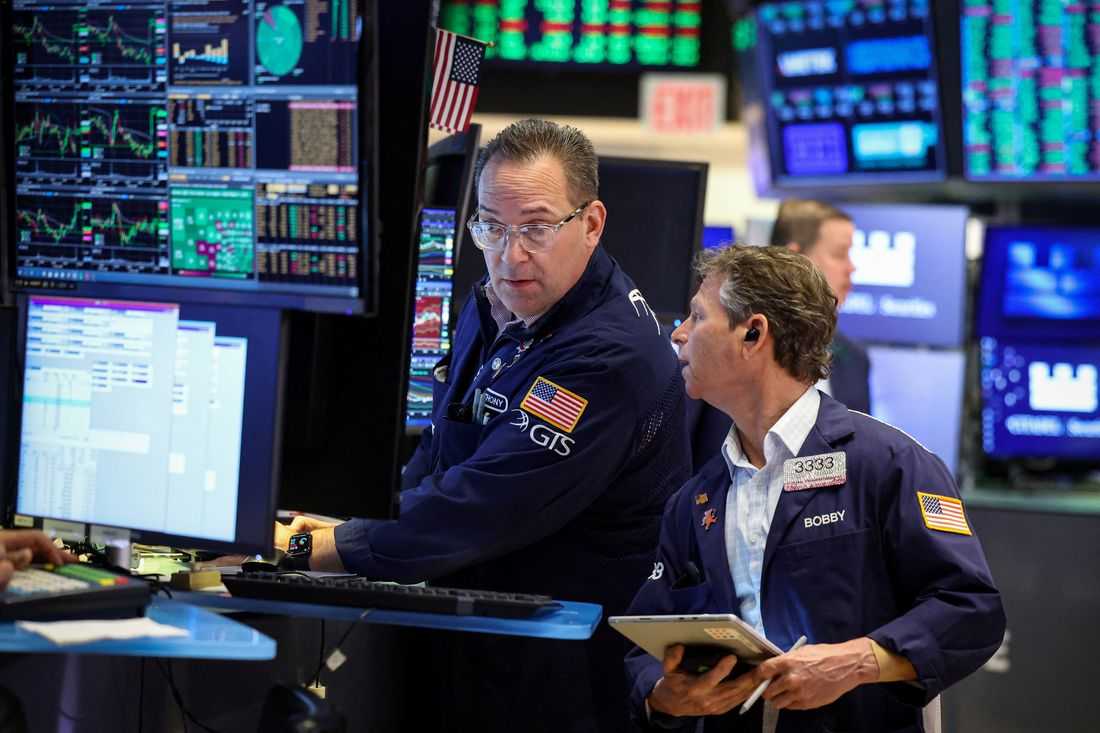 Oil craters, stocks rally as Trump says Iran talks underway