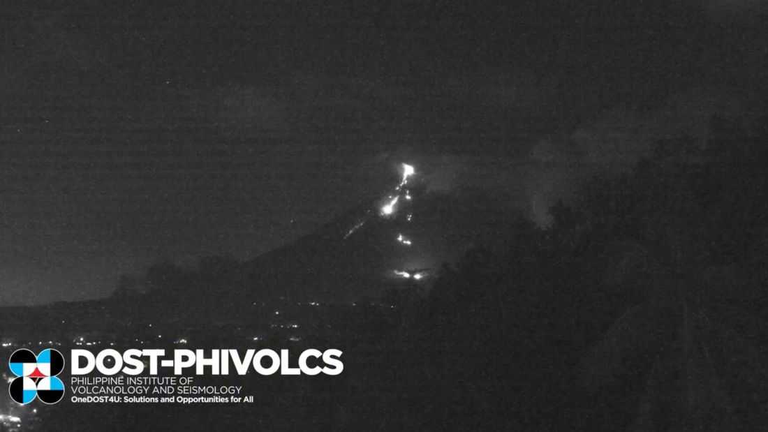 Mayon Volcano remains at Alert Level 3 amid continued lava flows, seismic activity